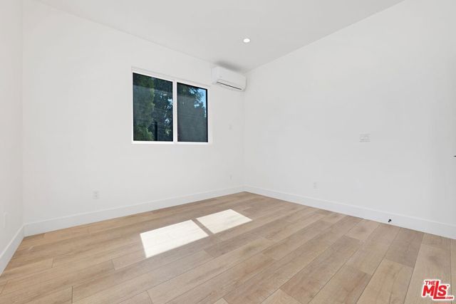 6266 Etiwanda Avenue 18254, Los Angeles, CA 91335