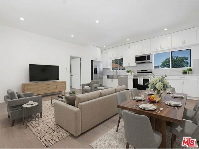 6266 Etiwanda Avenue 18254, Los Angeles, CA 91335