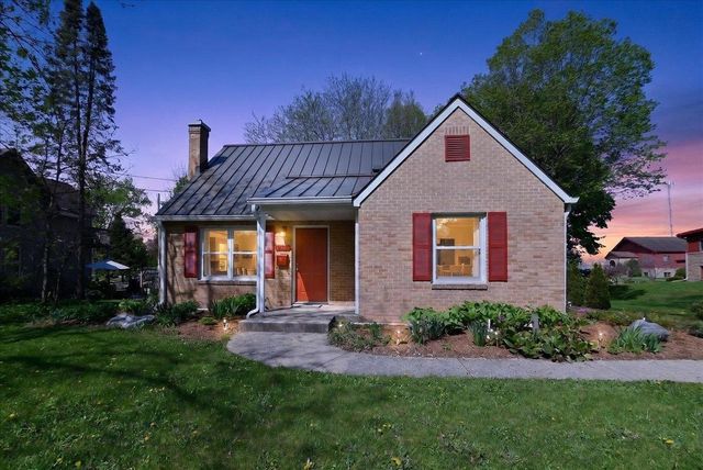 613 Main Street, Oregon, WI 53575