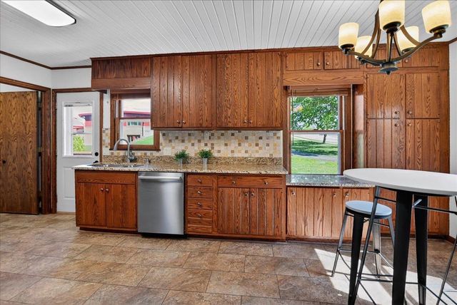 613 Main Street, Oregon, WI 53575