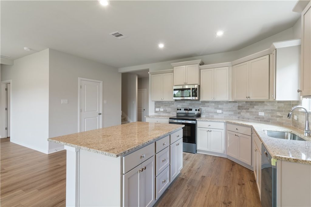 5530 Harriet Street, Bryan, TX 77807 — photo 5