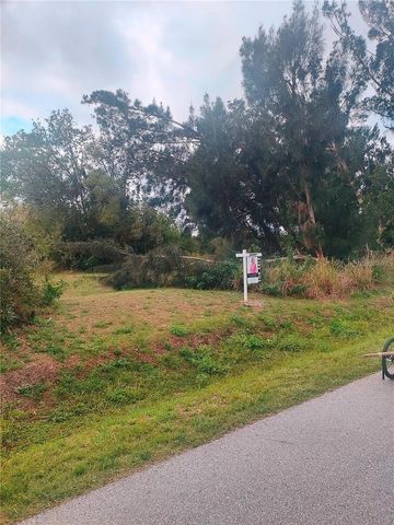 CORSICA LANE, North Port, FL 34287