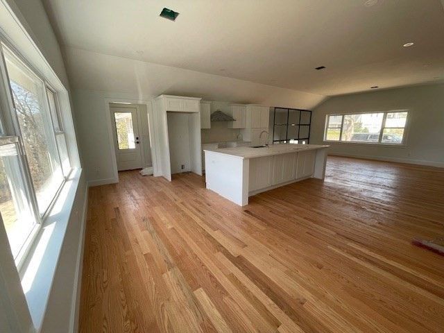 11 Madeline Rd, Falmouth, MA 02536