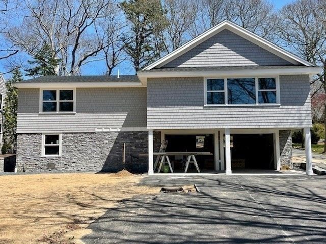 11 Madeline Rd, Falmouth, MA 02536