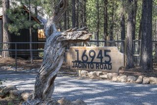 16945 Jacinto Road, Bend, OR 97707