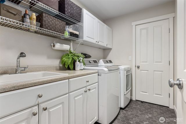 20025 SE 260th Place, Covington, WA 98042