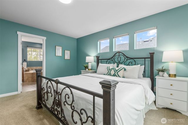 20025 SE 260th Place, Covington, WA 98042