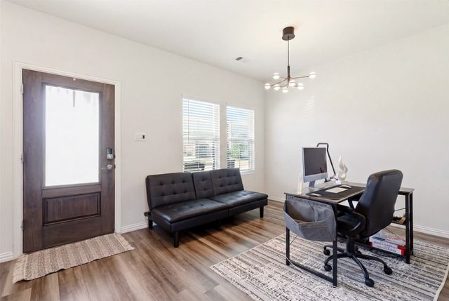 10529 Smiths Bend Road, Fort Worth, TX 76126