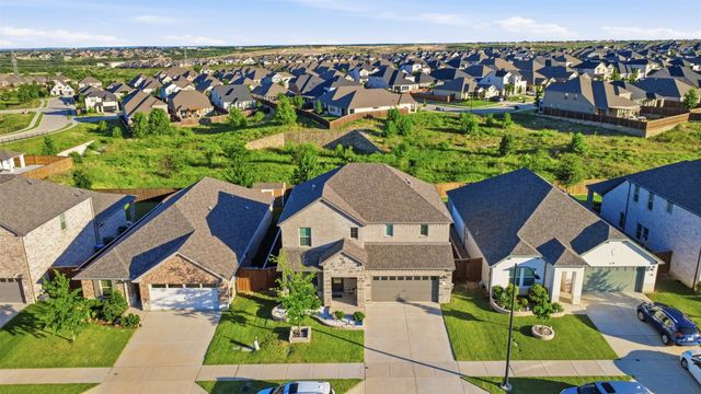 10529 Smiths Bend Road, Fort Worth, TX 76126