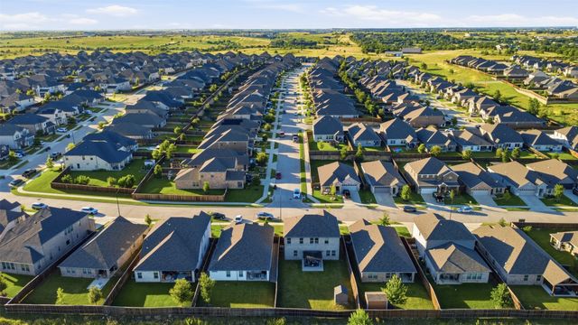 10529 Smiths Bend Road, Fort Worth, TX 76126