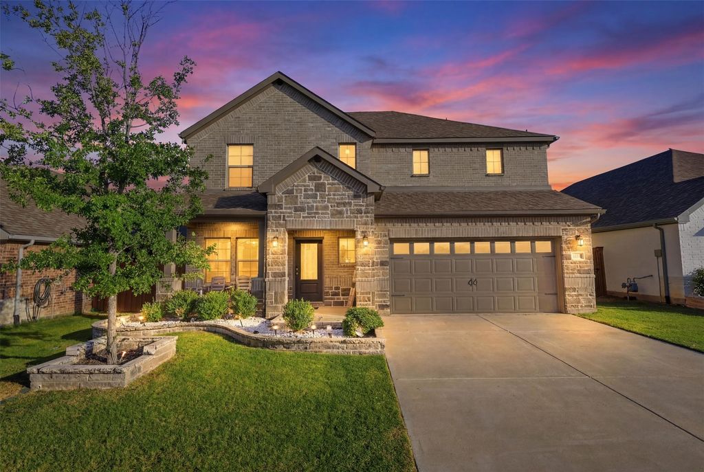10529 Smiths Bend Road, Fort Worth, TX 76126