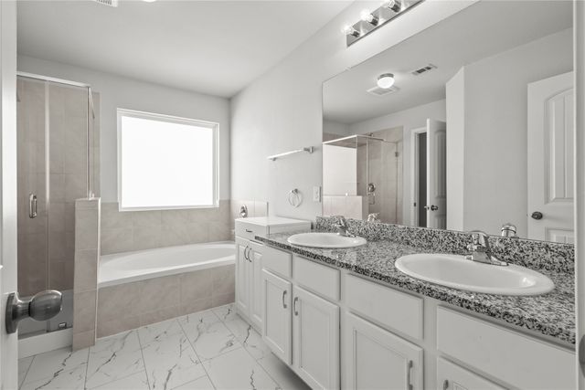 5556 Topwater Trail, Fort Worth, TX 76119