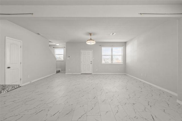 5556 Topwater Trail, Fort Worth, TX 76119