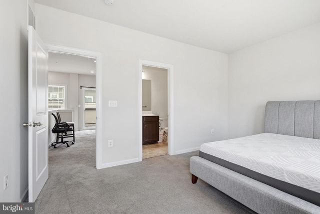 4757 CHEROKEE ST, College Park, MD 20740