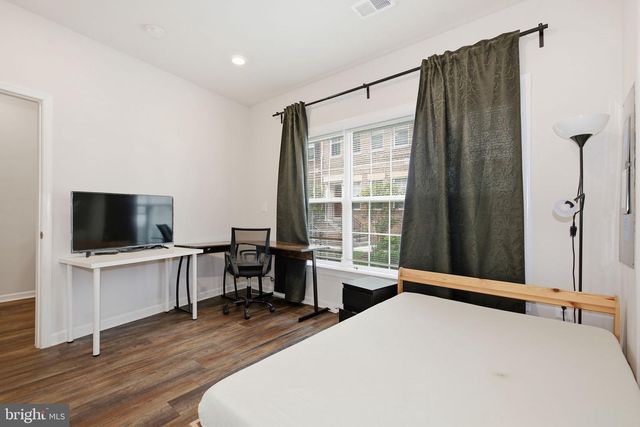 4757 CHEROKEE ST, College Park, MD 20740