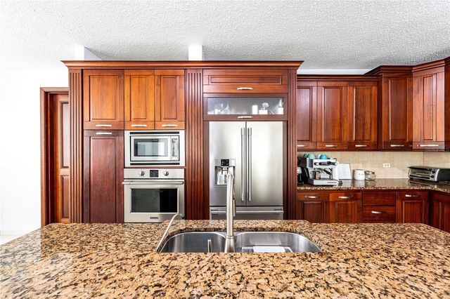 15 Via Naranjales 15 VIA NARANJALES LAS NUBES HACIENDA DE SAN JOSE, Caguas, PR 00727