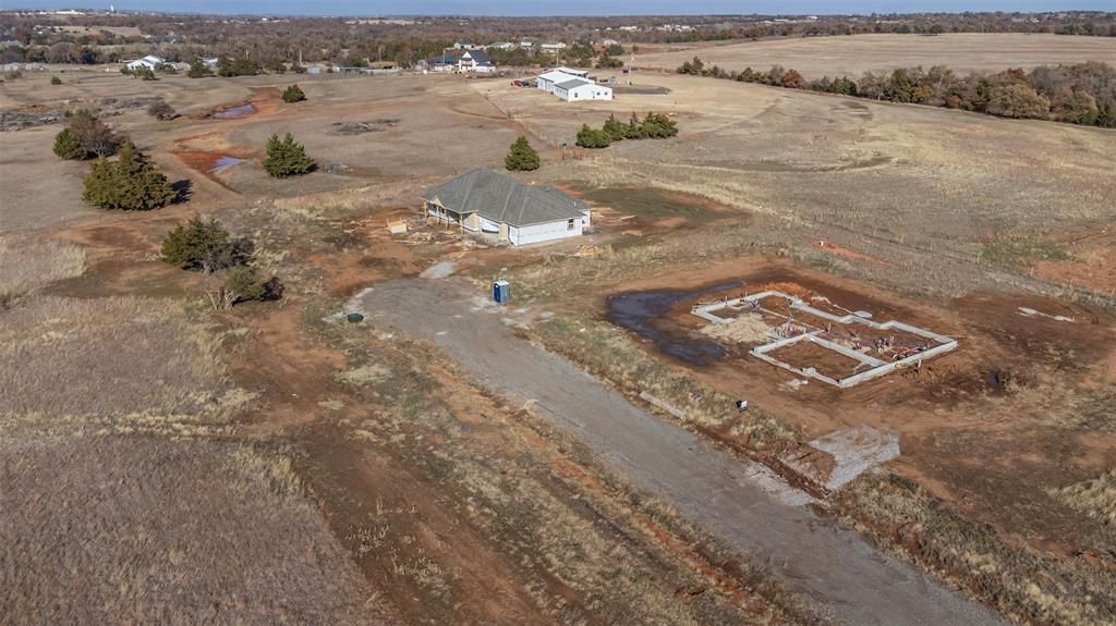 4941 Meadow Lane, Guthrie, OK 73044