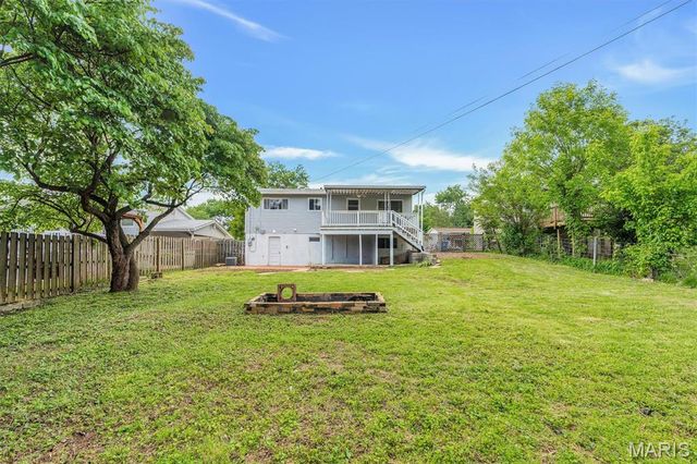 5226 Ville Maria Lane, Hazelwood, MO 63042