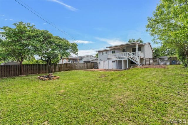 5226 Ville Maria Lane, Hazelwood, MO 63042