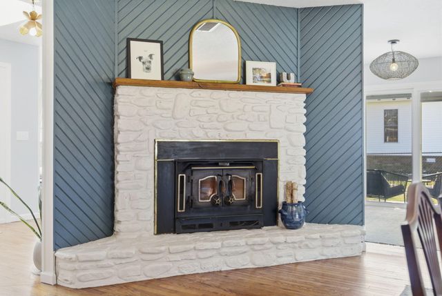 174 Lakeshore Drive S, Blue Eye, MO 65611