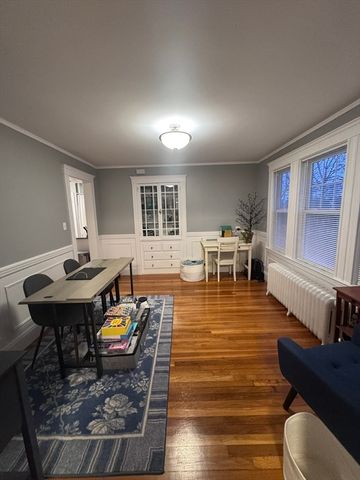35 Mendelssohn St 2, Boston, MA 02131