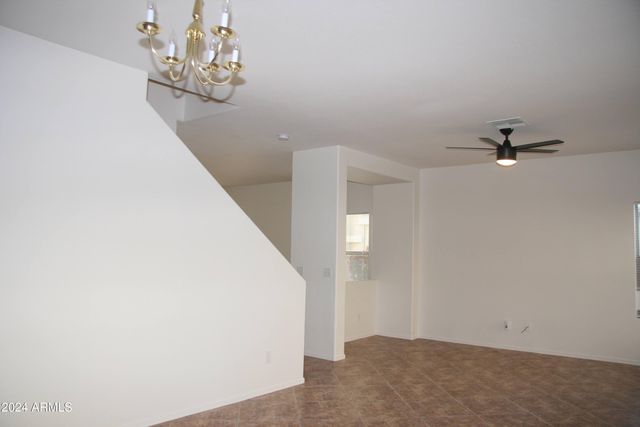 9527 N 82ND Lane, Peoria, AZ 85345