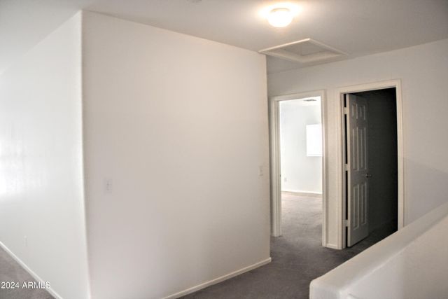 9527 N 82ND Lane, Peoria, AZ 85345