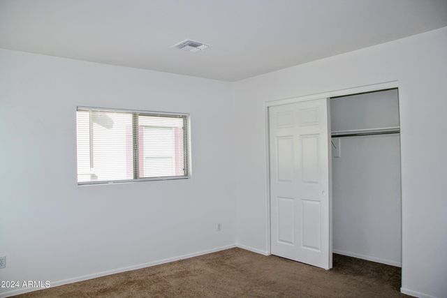 9527 N 82ND Lane, Peoria, AZ 85345