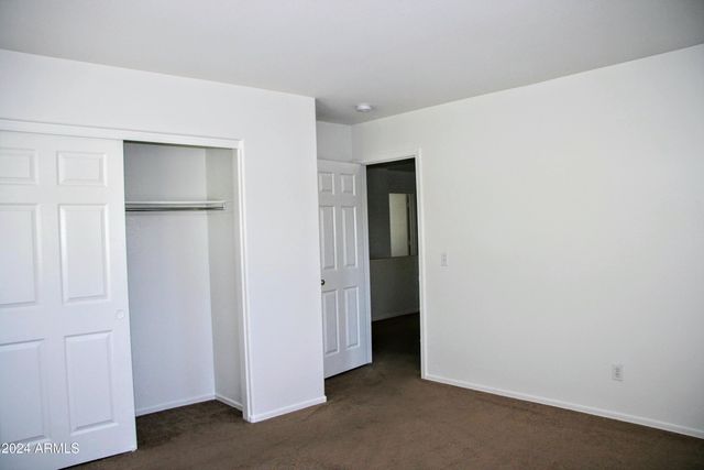 9527 N 82ND Lane, Peoria, AZ 85345