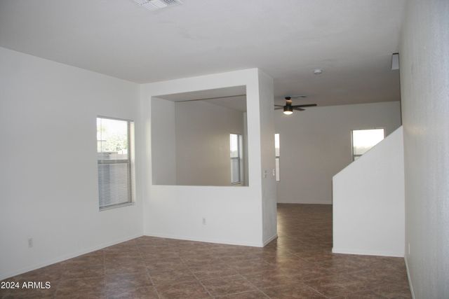 9527 N 82ND Lane, Peoria, AZ 85345