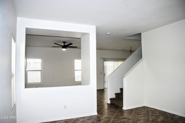 9527 N 82ND Lane, Peoria, AZ 85345