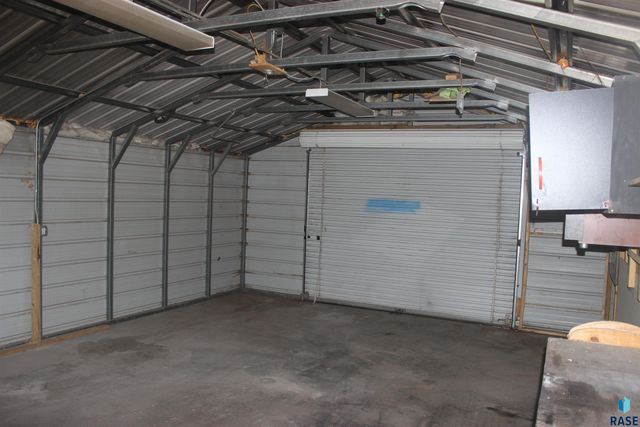 1011 E 13th St Street, Yankton, SD 57078