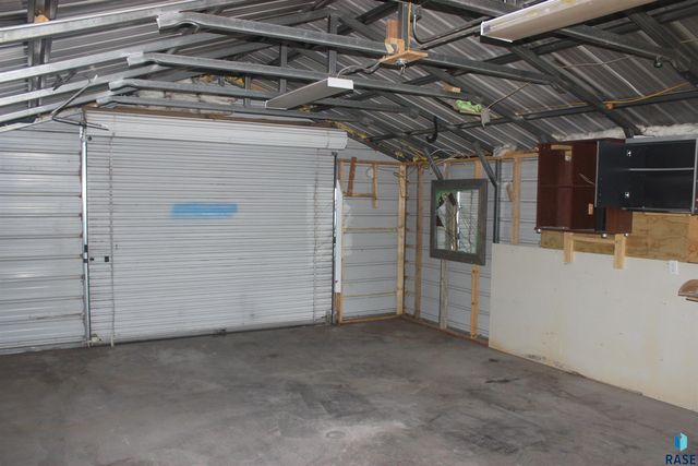 1011 E 13th St Street, Yankton, SD 57078