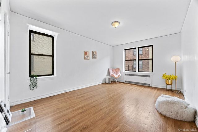 35-35 75th Street 522, Jackson Heights, NY 11372