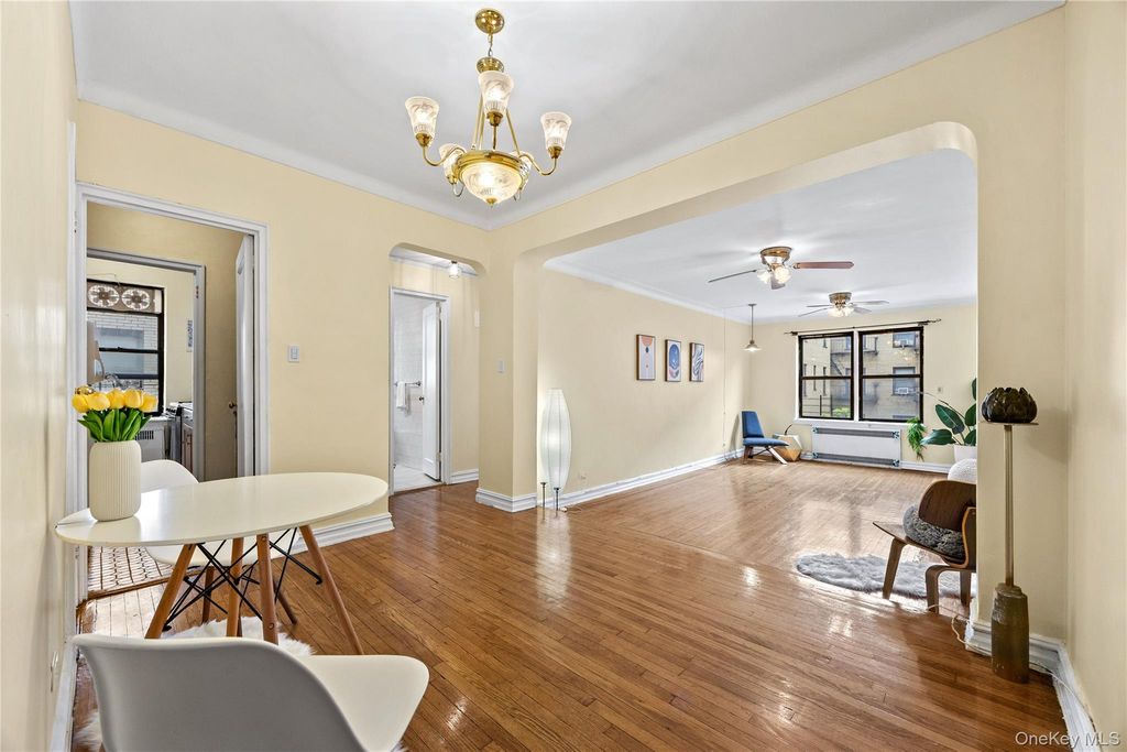 35-35 75th Street 522, Jackson Heights, NY 11372