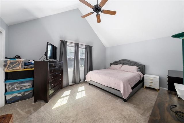 22 Canterbury St, Billerica, MA 01821
