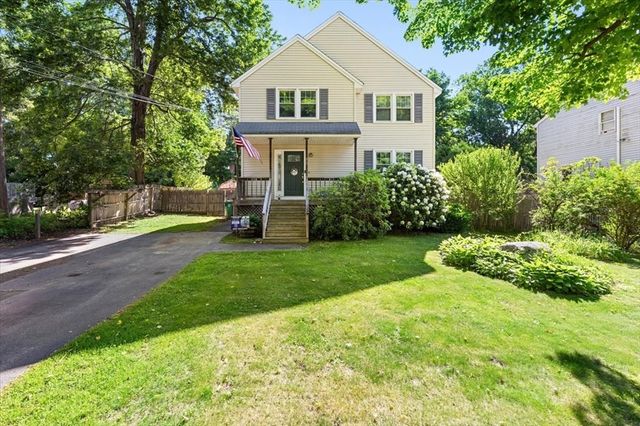 22 Canterbury St, Billerica, MA 01821