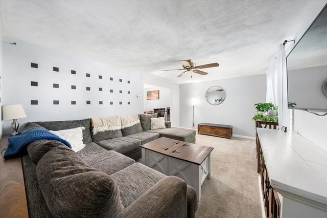 22 Canterbury St, Billerica, MA 01821