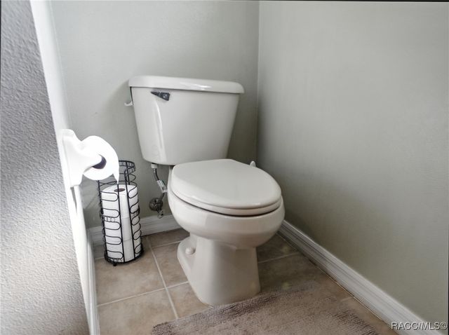 1926 W Belgrade Drive, Citrus Springs, FL 34433