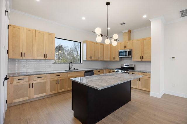 6332 Sidney Street, Houston, TX 77021