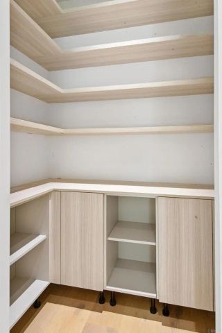 1030 Centinela, Santa Monica, CA 90403