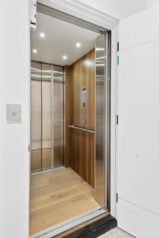 1030 Centinela, Santa Monica, CA 90403