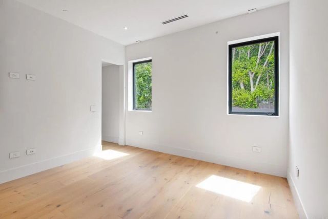 1030 Centinela, Santa Monica, CA 90403