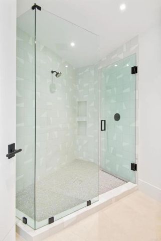 1030 Centinela, Santa Monica, CA 90403