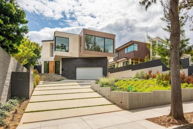 1030 Centinela, Santa Monica, CA 90403