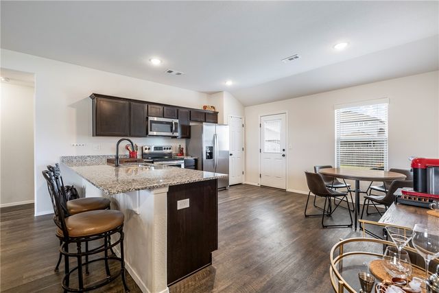 2313 Pinewood Avenue, Lowell, AR 72745