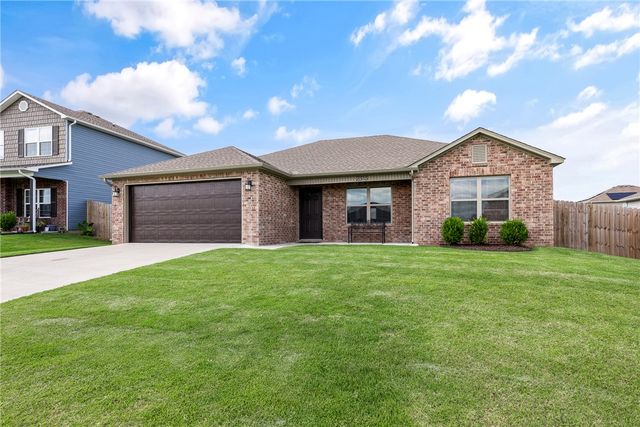 2313 Pinewood Avenue, Lowell, AR 72745