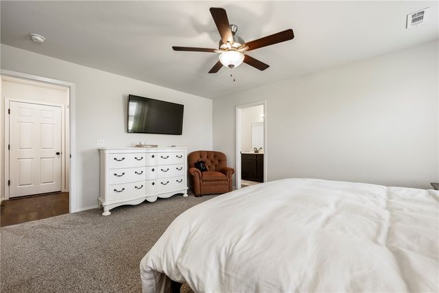 2313 Pinewood Avenue, Lowell, AR 72745