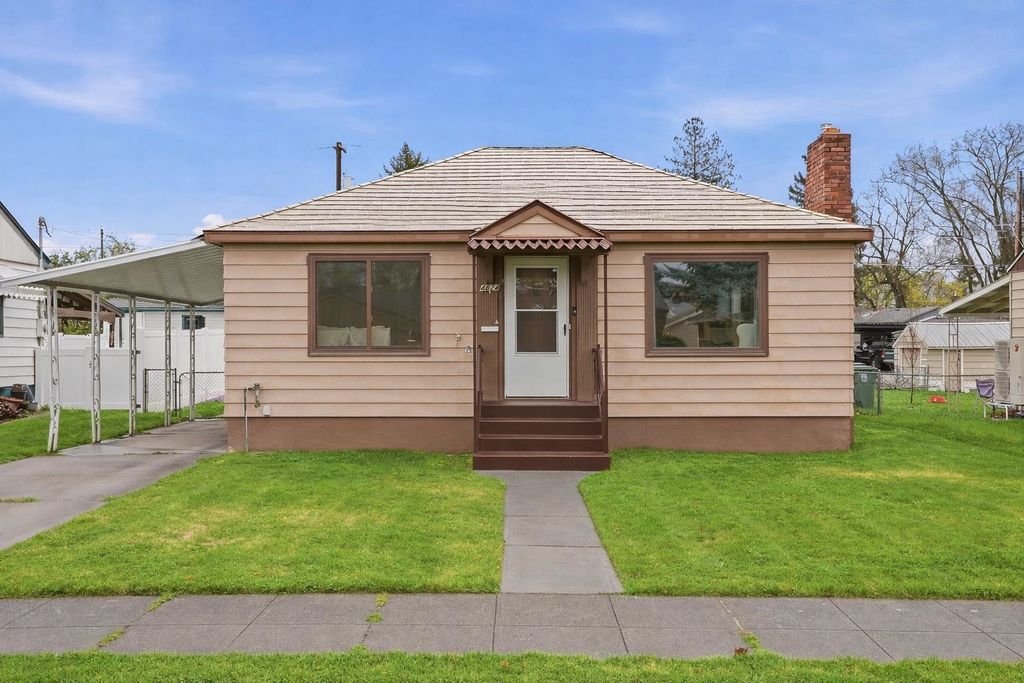 4824 N Adams St, Spokane, WA 99205