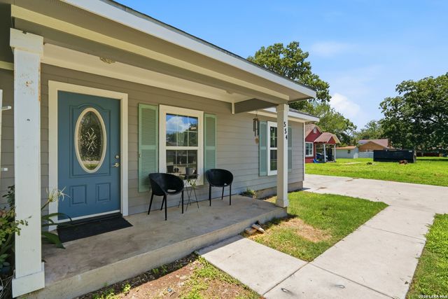 554 W Austin, Luling, TX 78648